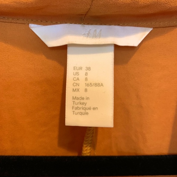 Bow tie neck blouse - Picture 2 of 2